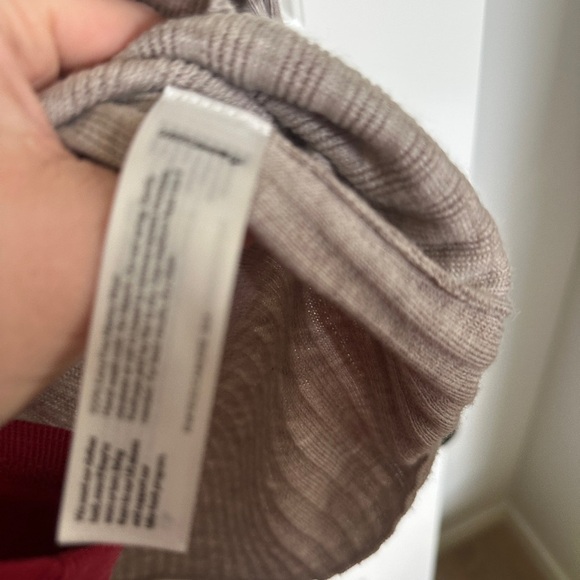 Eileen Fisher Ribbed Knit Sweater in Beige 100% Fine Wool - Picture 5 of 7